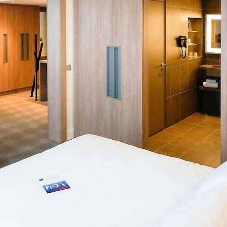 Novotel Saclay Ngoại thất bức ảnh