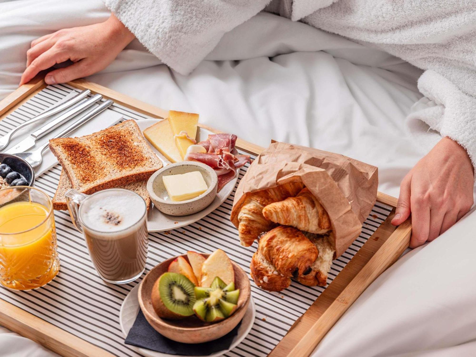 Novotel Saclay Ngoại thất bức ảnh