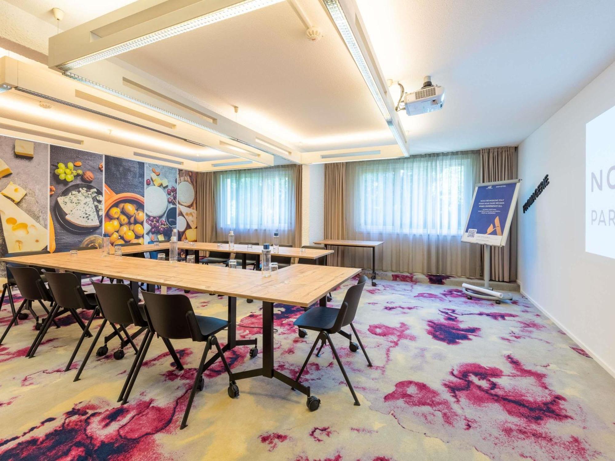 Novotel Saclay Ngoại thất bức ảnh