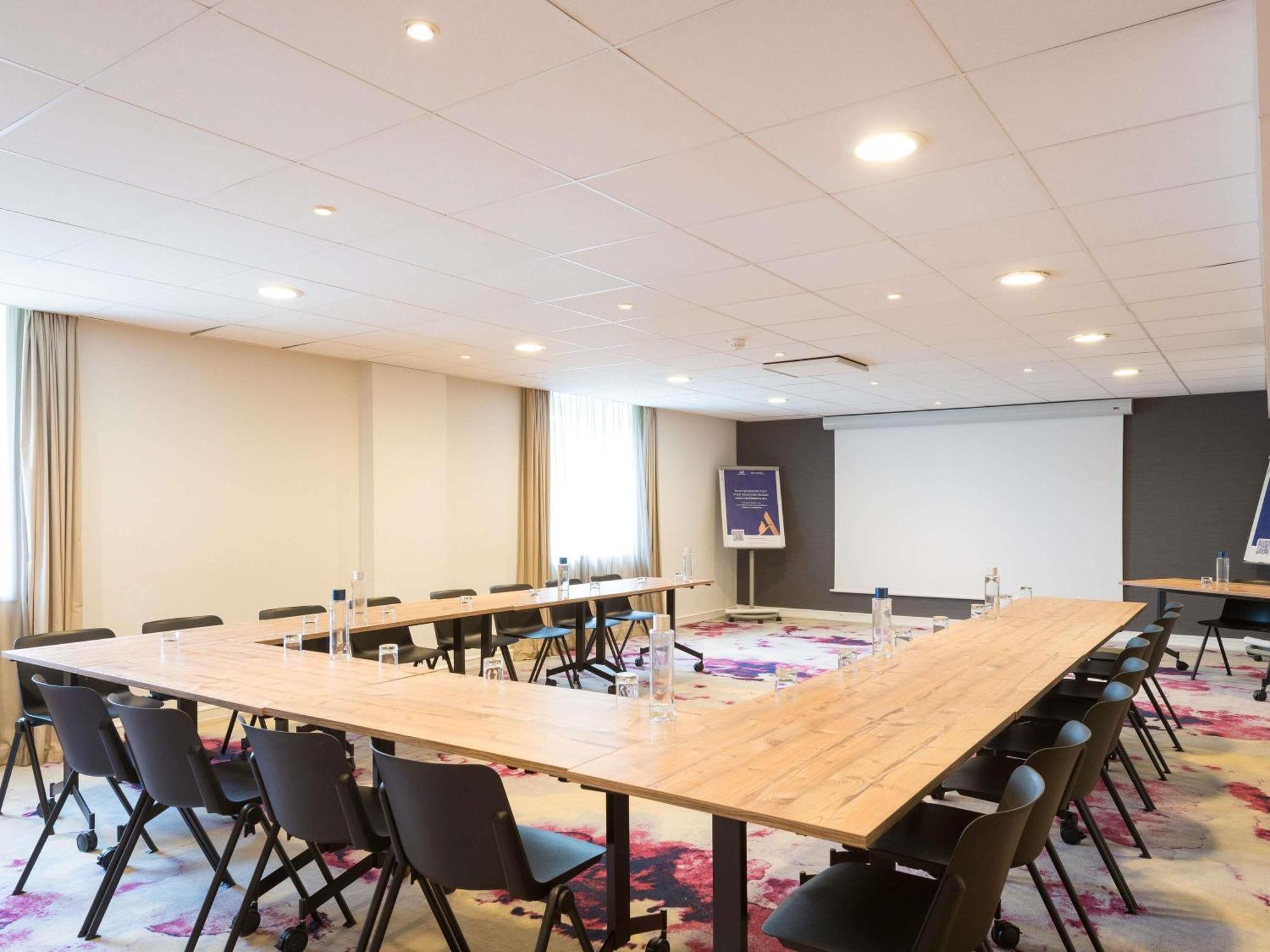 Novotel Saclay Ngoại thất bức ảnh
